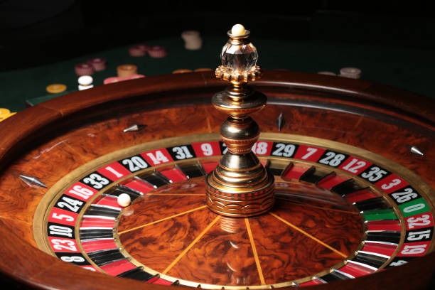 Multi-camera live dealer studio showing roulette table with multiple camera angles broadcasting on uang69 MSC